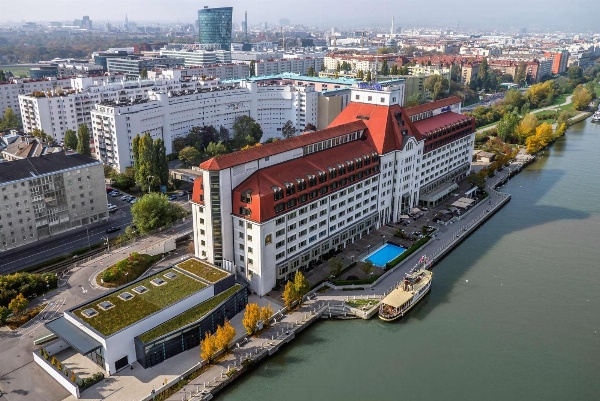 Hilton Vienna Waterfront image 2